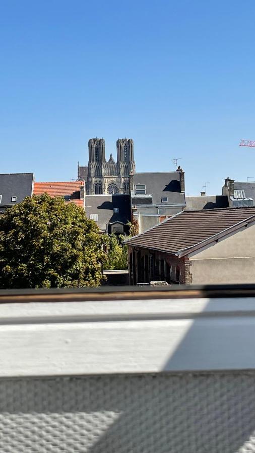 Le Cosy Marnais, Centre Ville, Vue Cathedrale ランス エクステリア 写真